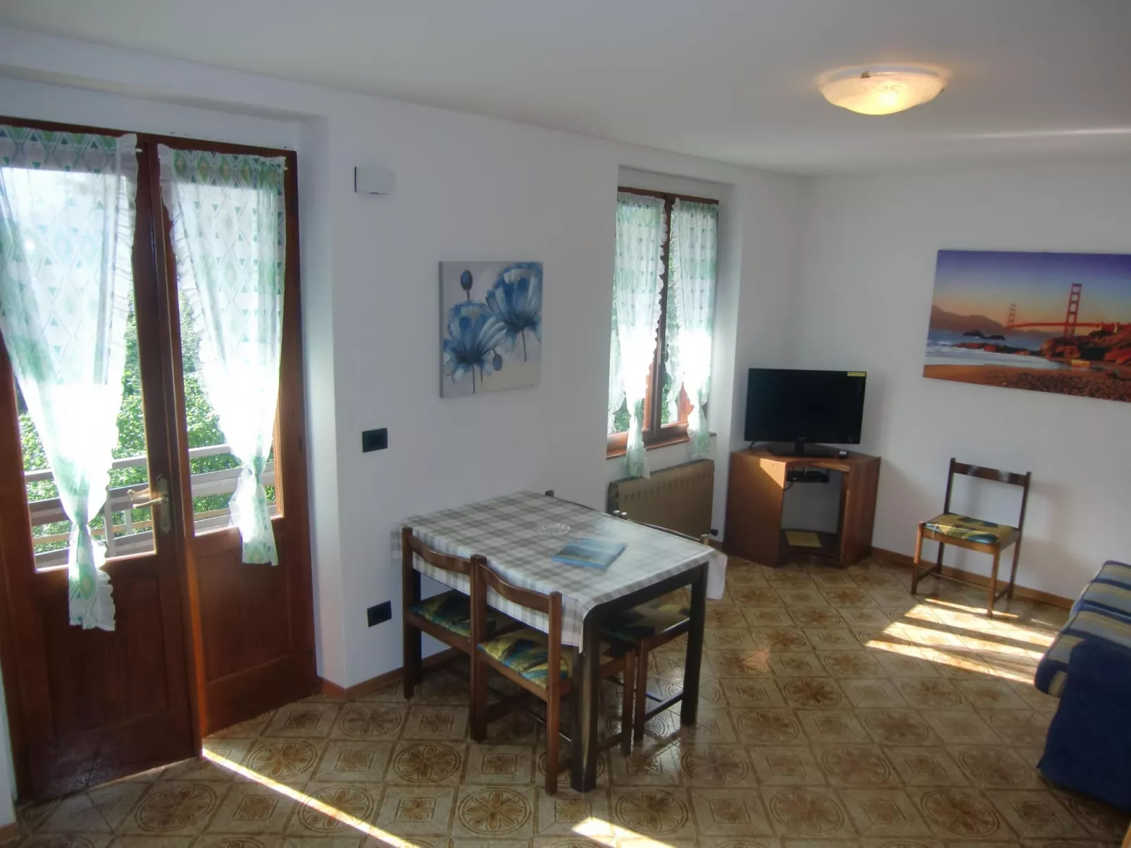 WOHNUNG IM ERDGESCHOSS MIT POSITION IM ÜBERBLICK - Image-tags.info