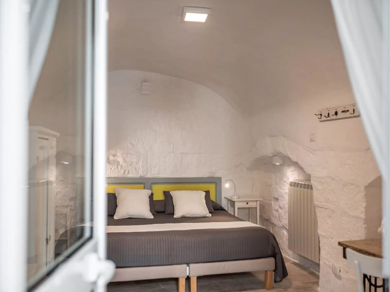 Scirocco - centro storico vicino al mare - Binnen