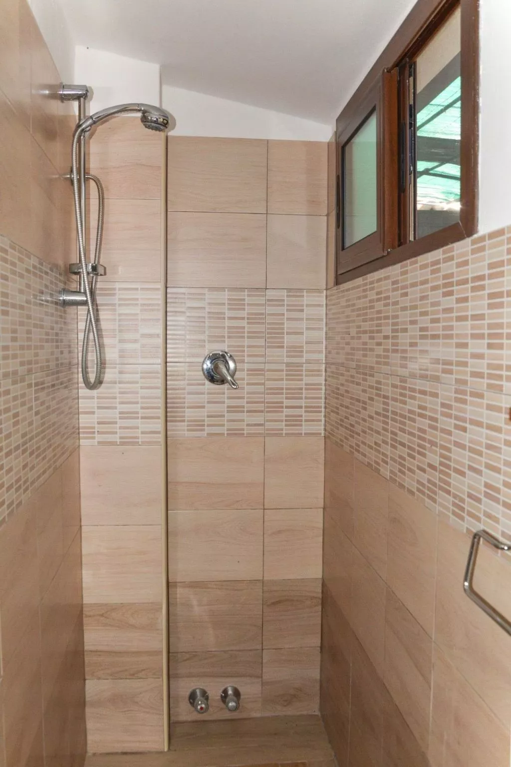 Gästezimmer 'Room' mit Grill - Binnen