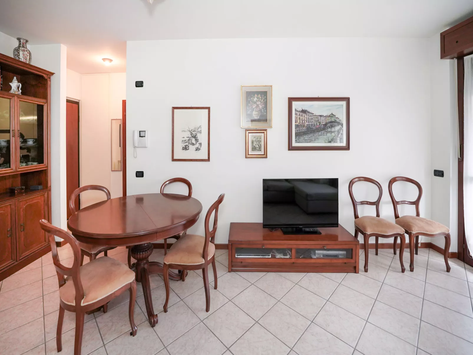 Grandmother's house - Binnen