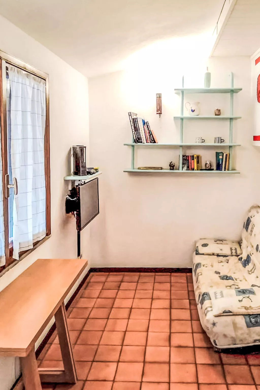 Casetta nel blu - Binnen