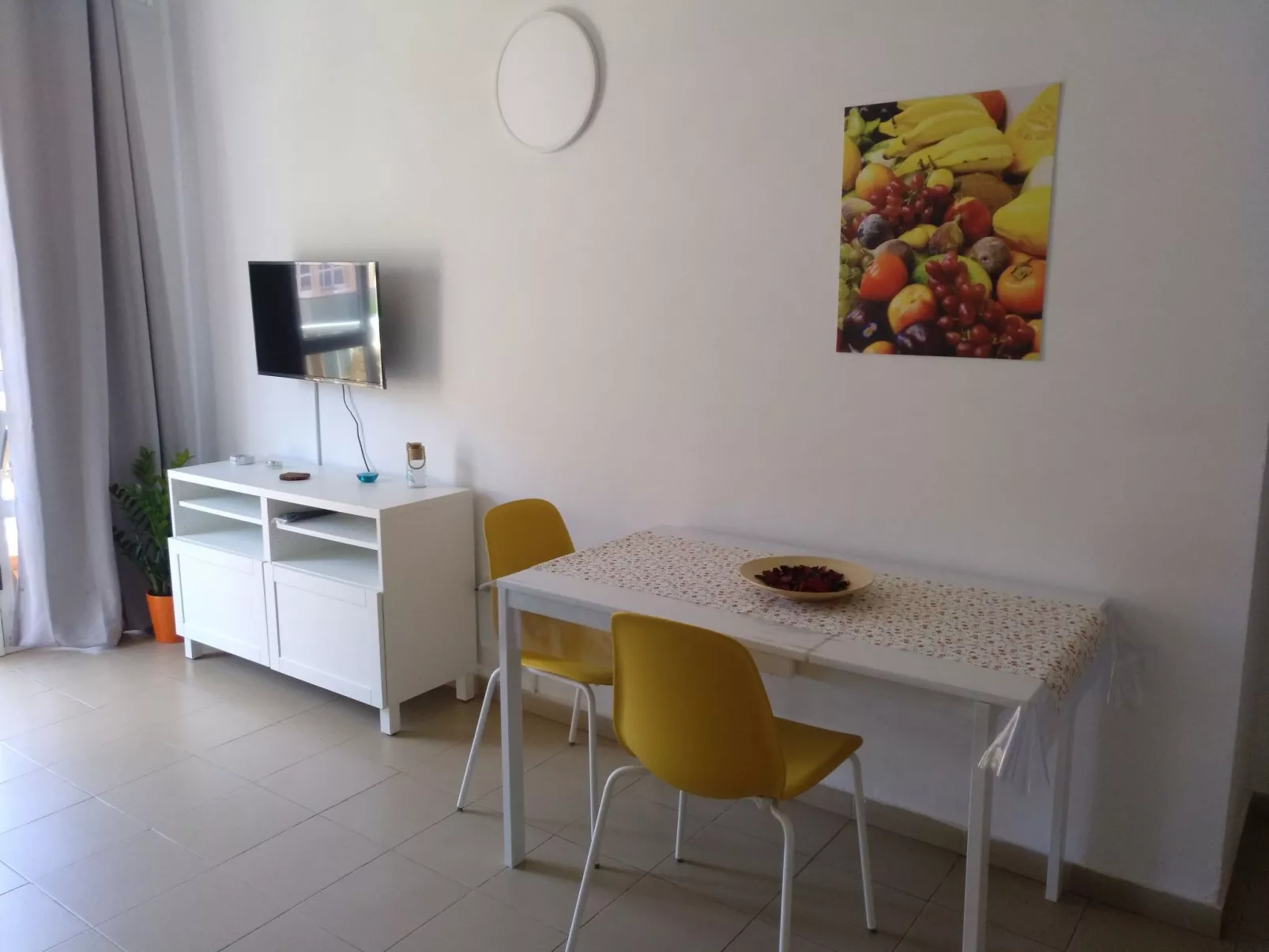 Große Wohnung in Playa De La Calera mit Schönem Balkon - Binnen