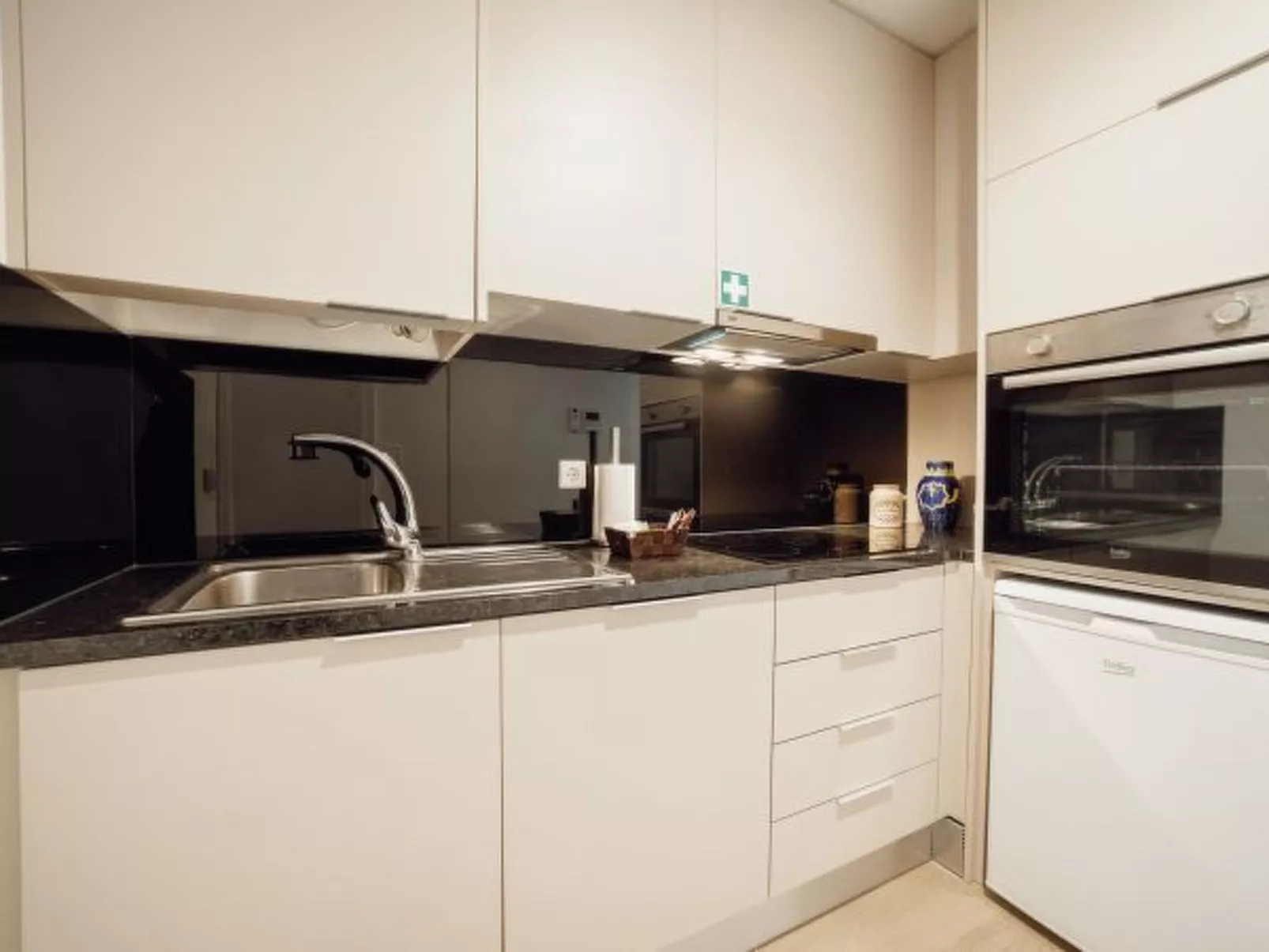 CARMO RESIDENCE PORTO - S. ANA by VACATIONY - Binnen