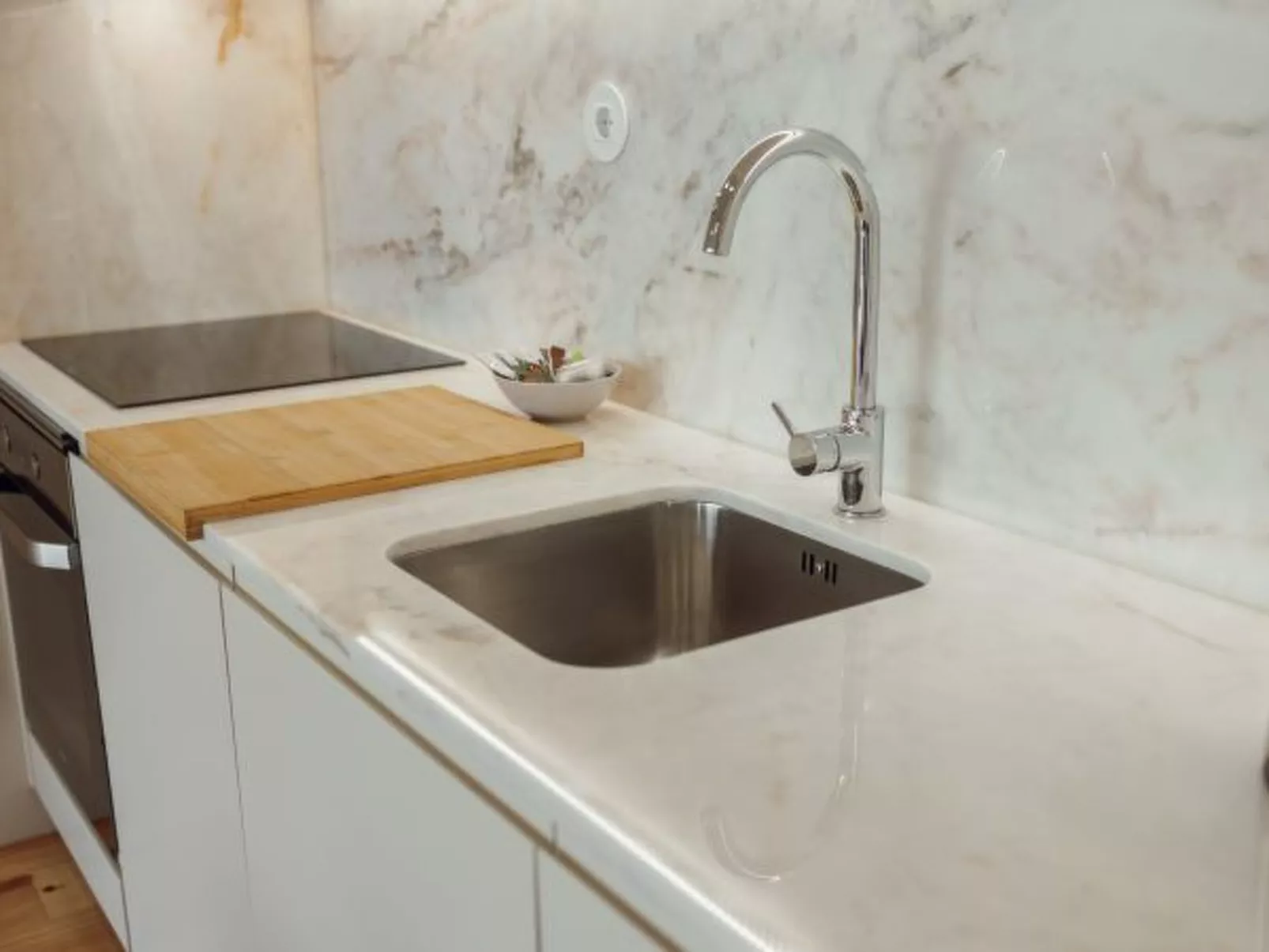 GAIA PREMIUM A WITH TERRACE by VACATIONY - Binnen