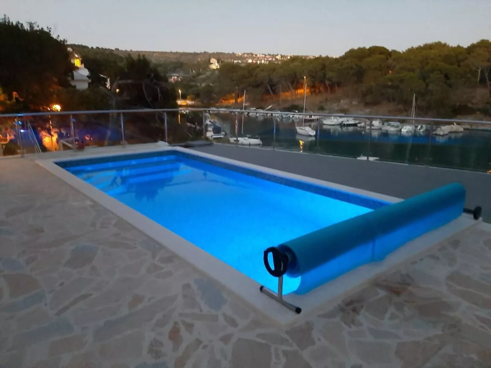 Studio-Apartment direkt am Meer - Buiten