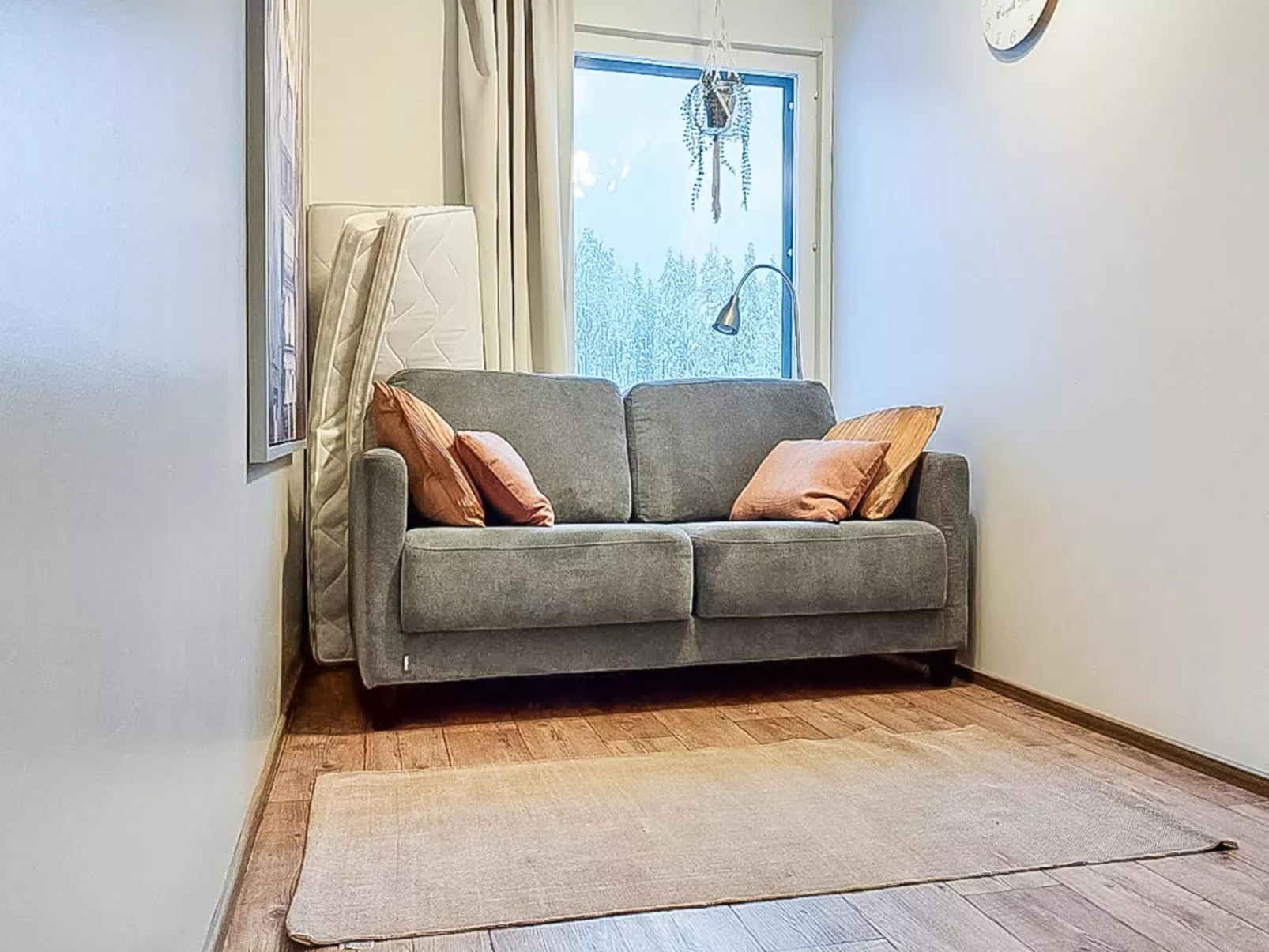 Skivillas 61 ukkohalla (b1) - Binnen