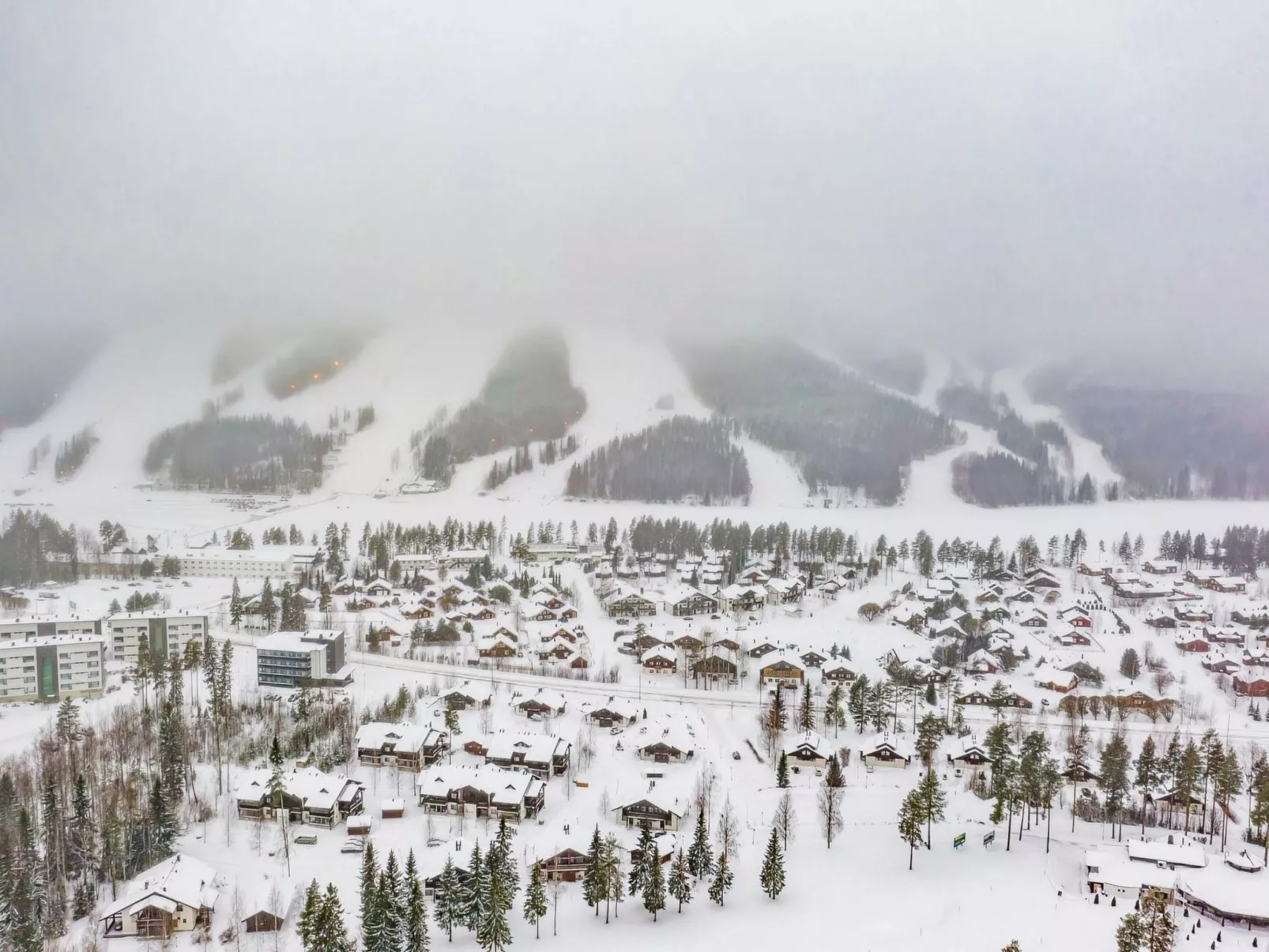 Ski and camp golf casa rocala - Binnen