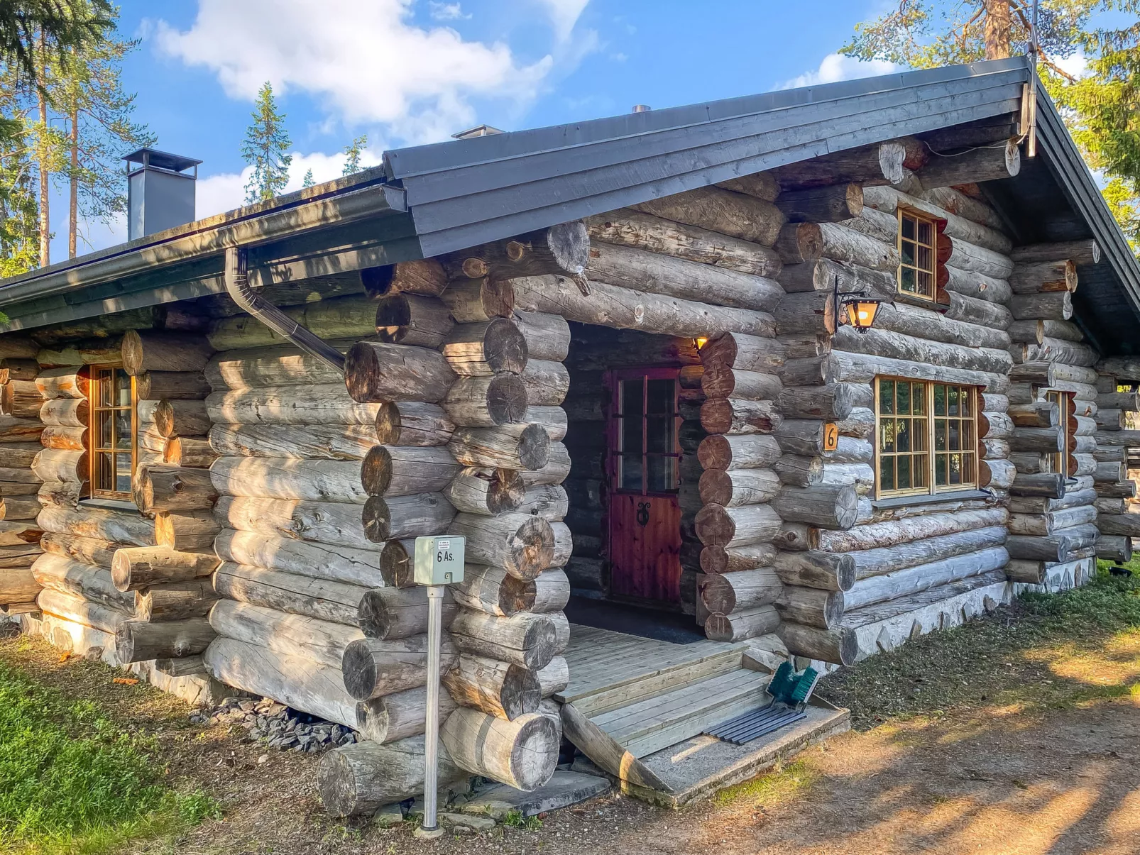 Kuusi-ruka 6 - Binnen