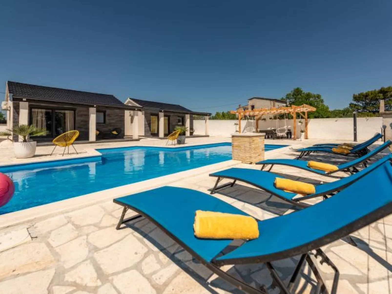 Unique Villa V with pool - Image-tags.info