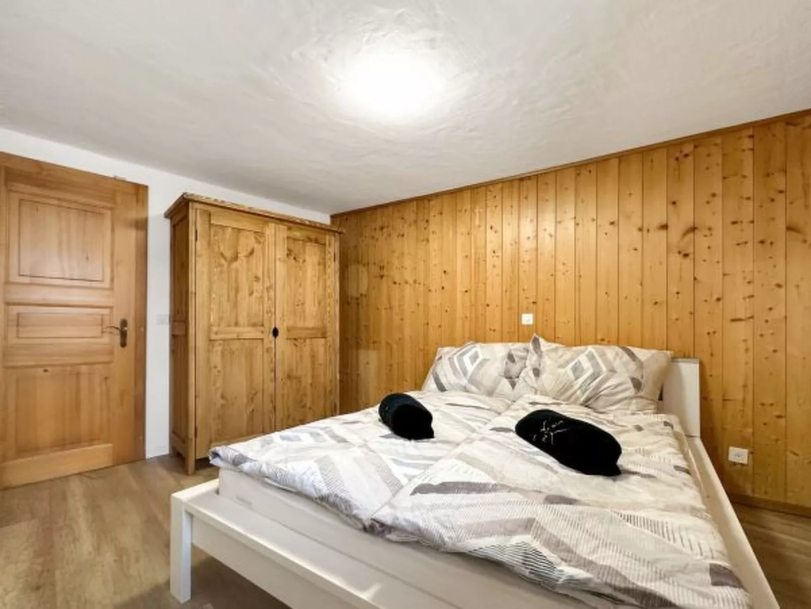 Chalet Le Basset - Family Chalet in the Swiss Alps - Binnen