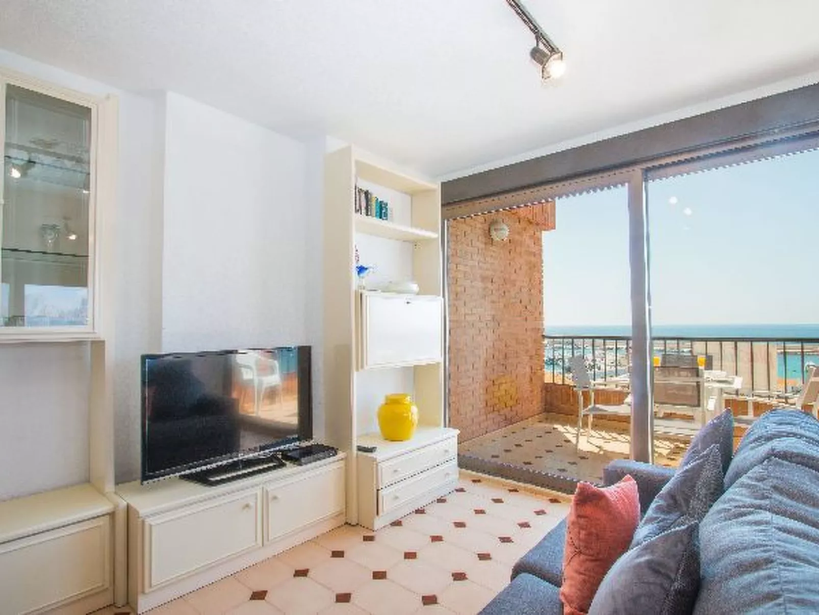 Apartment Ifach - PlusHolidays - Image-tags.info