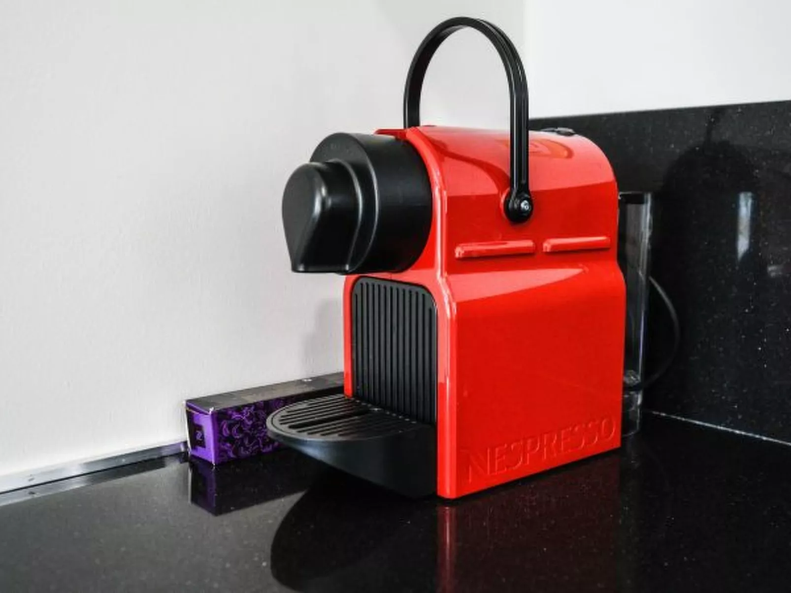 Desenzanoloft Palazzo Visconti-Collo Lungo Giallo - Image-tags.info