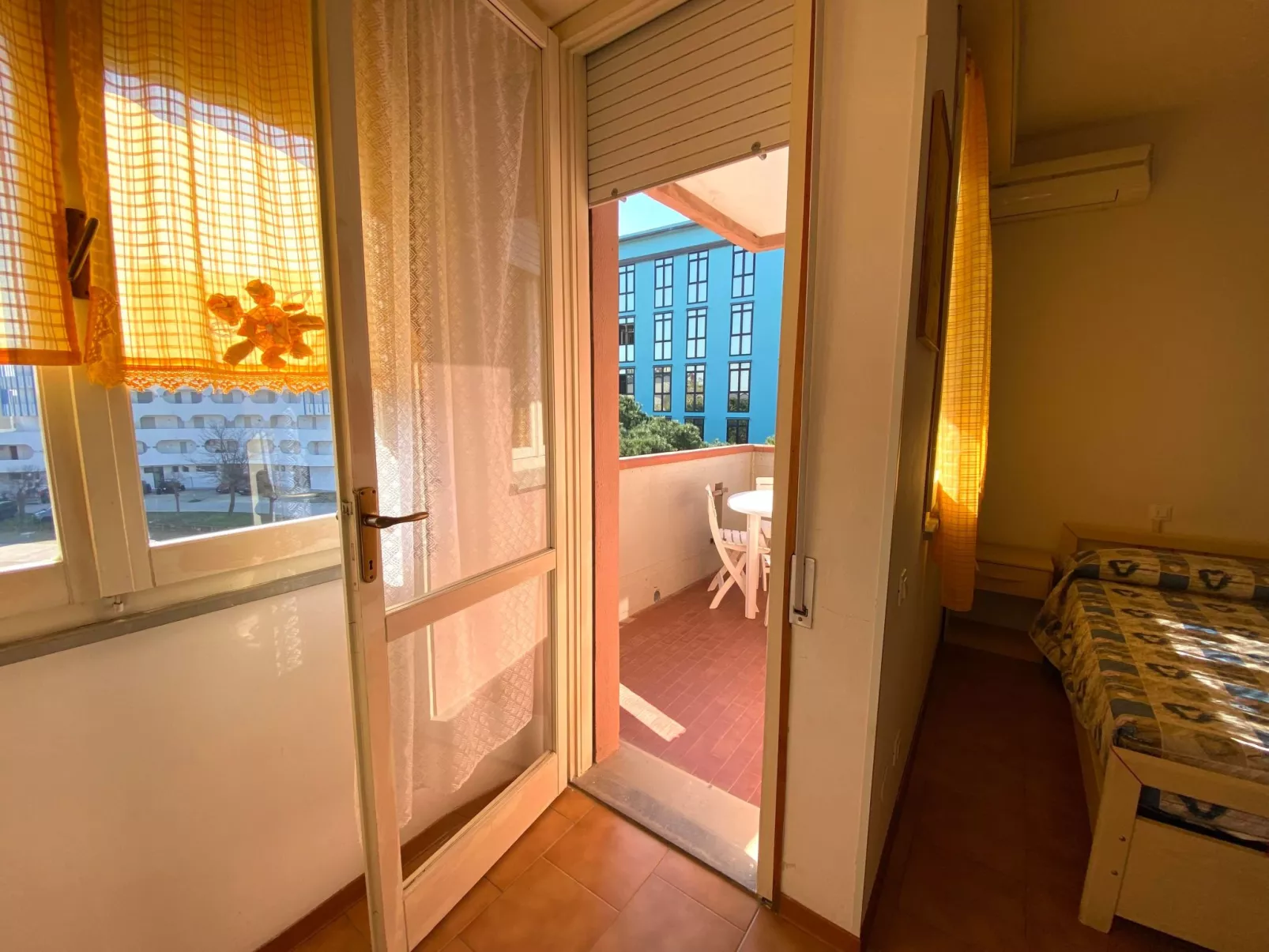 In Lido Delle Nazioni mit Kleinem Balkon - Binnen