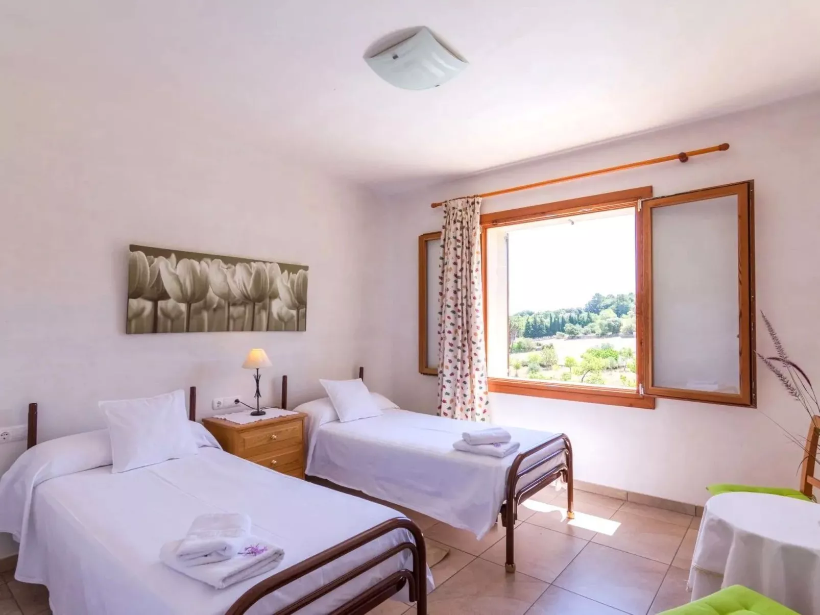 Schönes Landhaus mit Panoramablick auf die Berge - Binnen