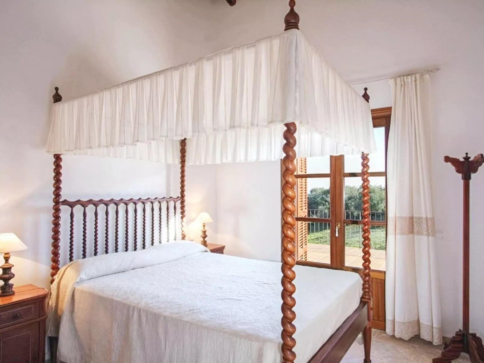 Ferienvilla mit Garten, Grill und Terrasse - Binnen