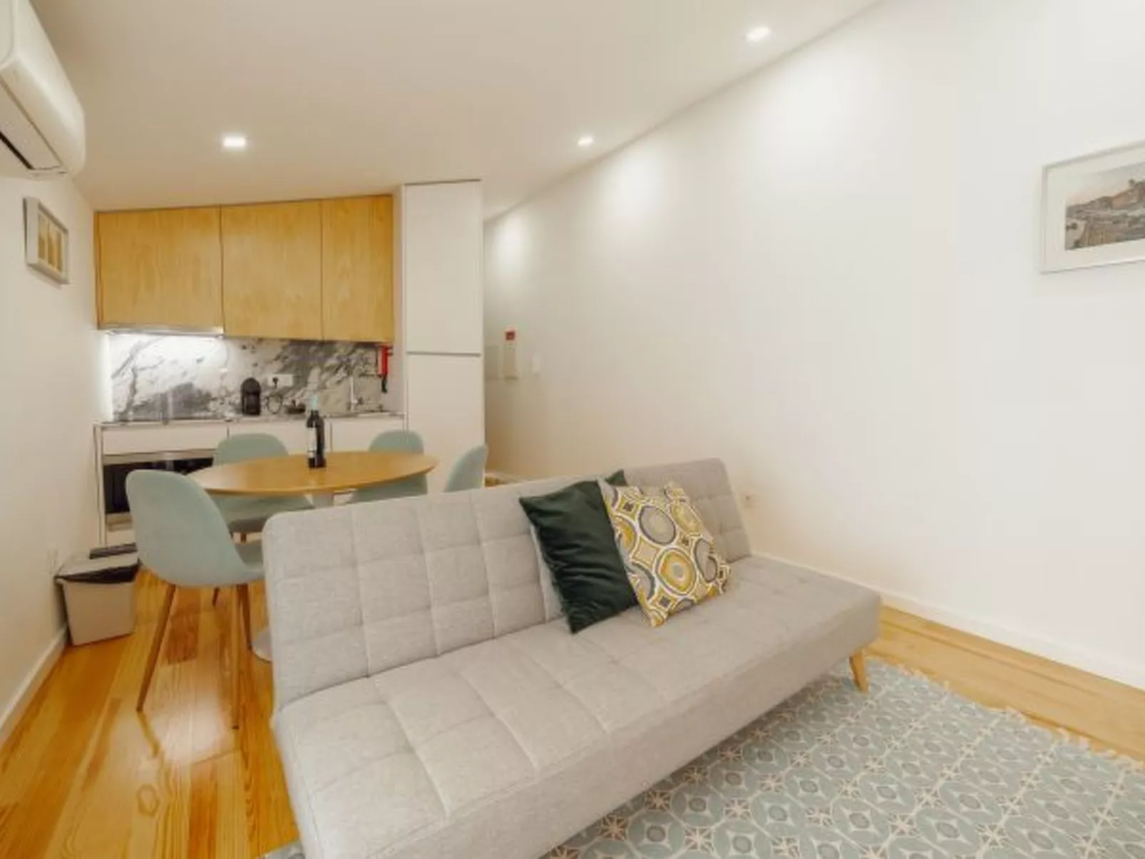 COURTYARD OPORTO DESIGN APARTMENT N - Binnen