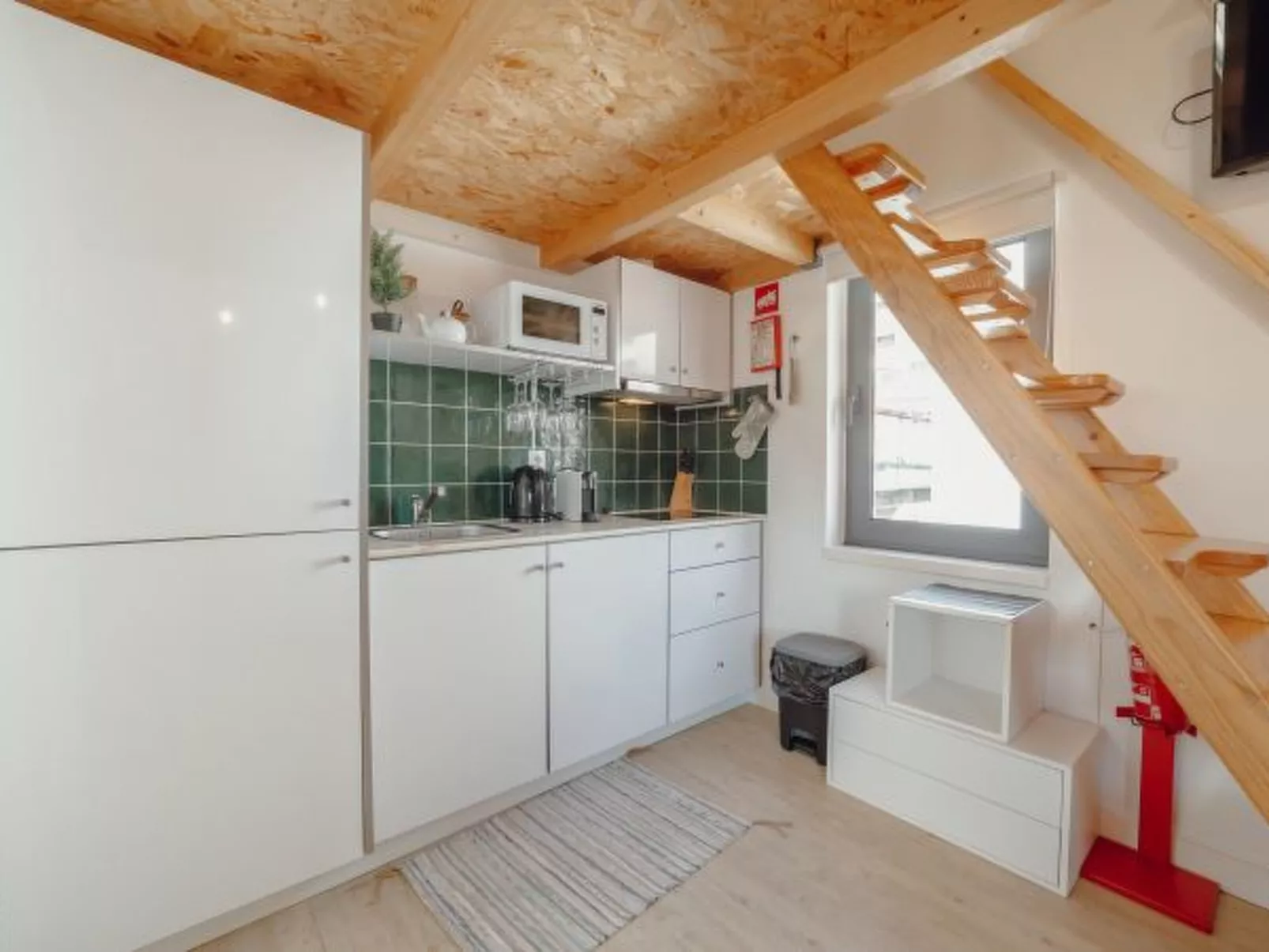 MEZZANINE STYLISH APARTMENT U by VACATIONY - Binnen