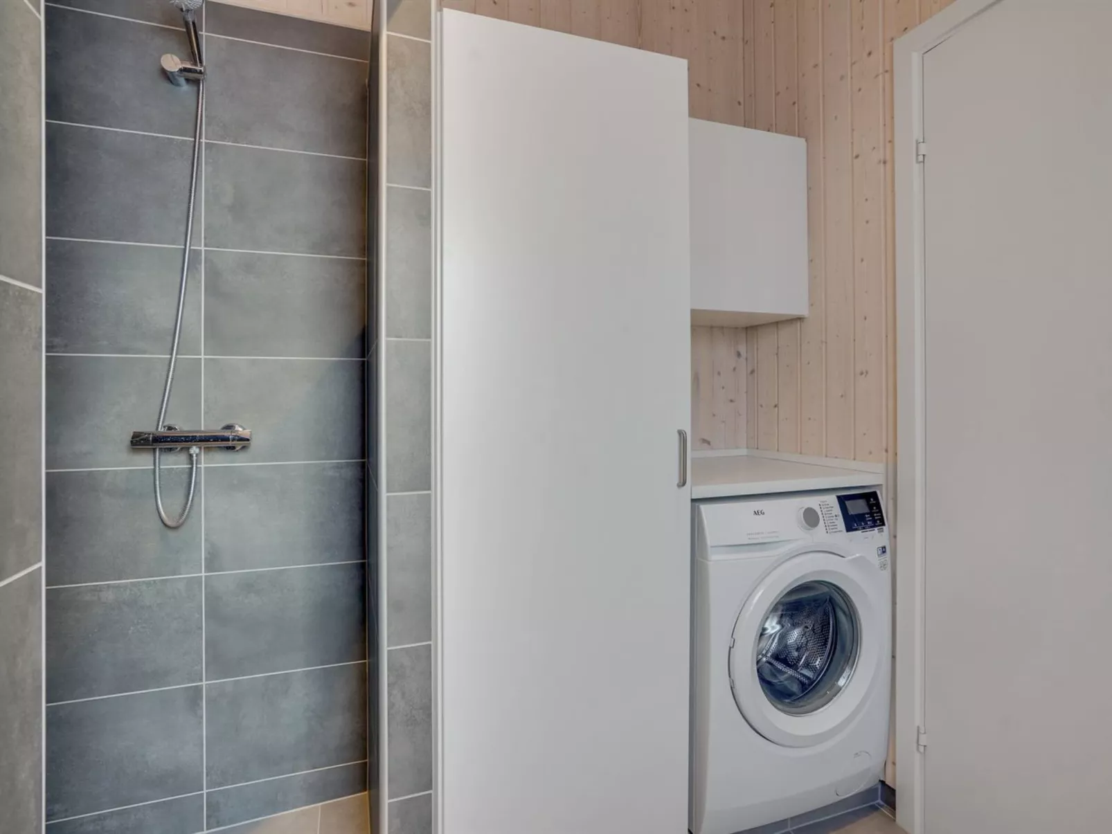 "Marjorie" - 400m from the sea - Binnen