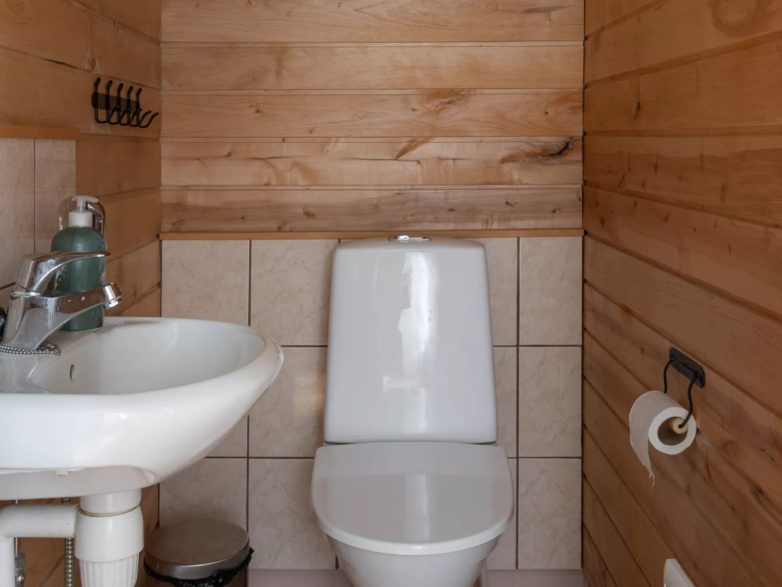 Virtaan väentupa - Binnen