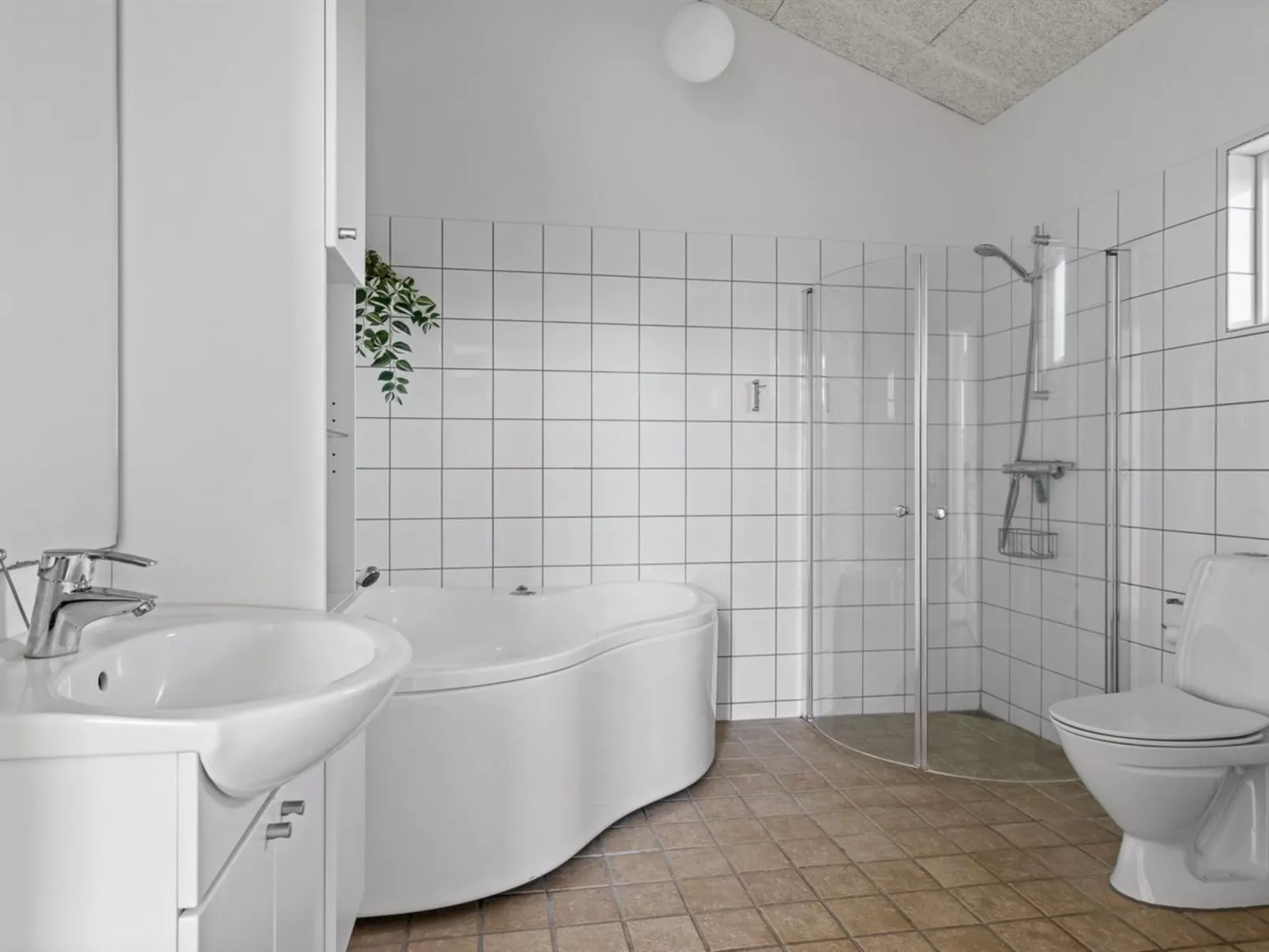 "Mildred" - 400m from the sea - Binnen