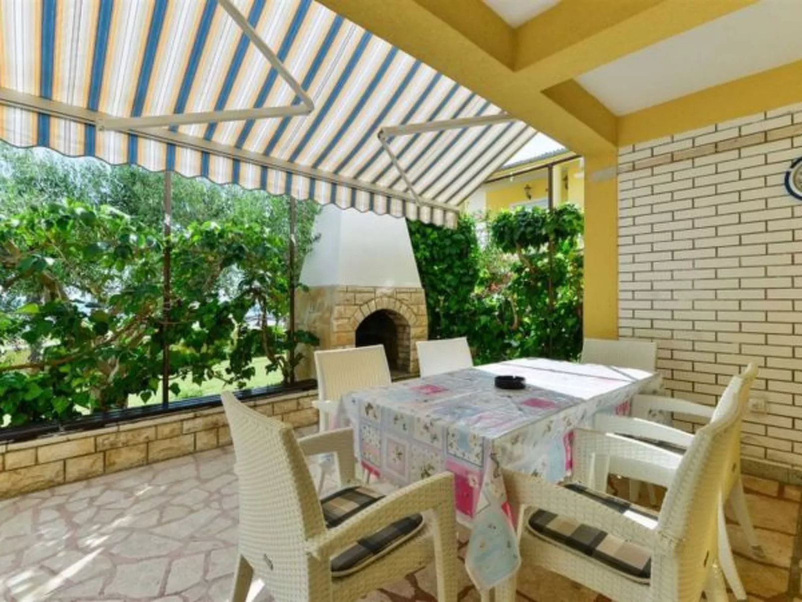 Holiday Apartment Inga with exit to the beach - Image-tags.info