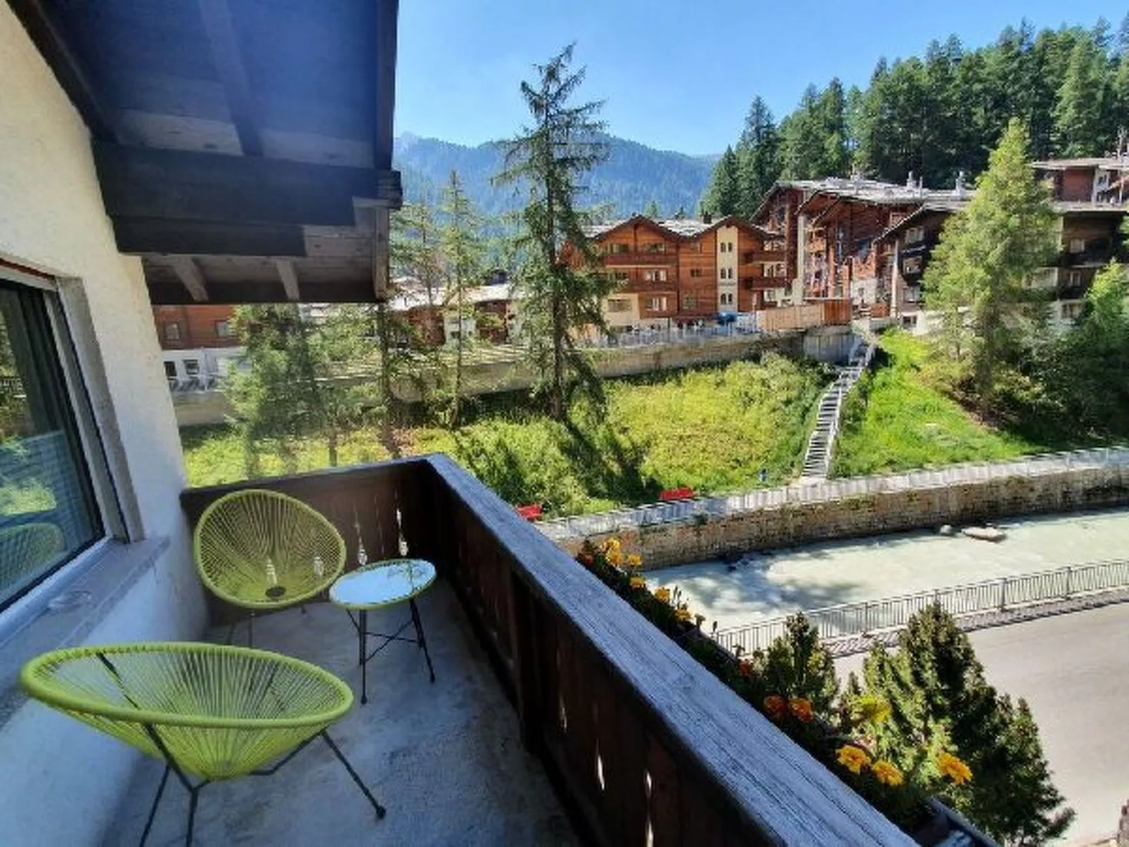 Eagle Apartement - Zermatt - Buiten