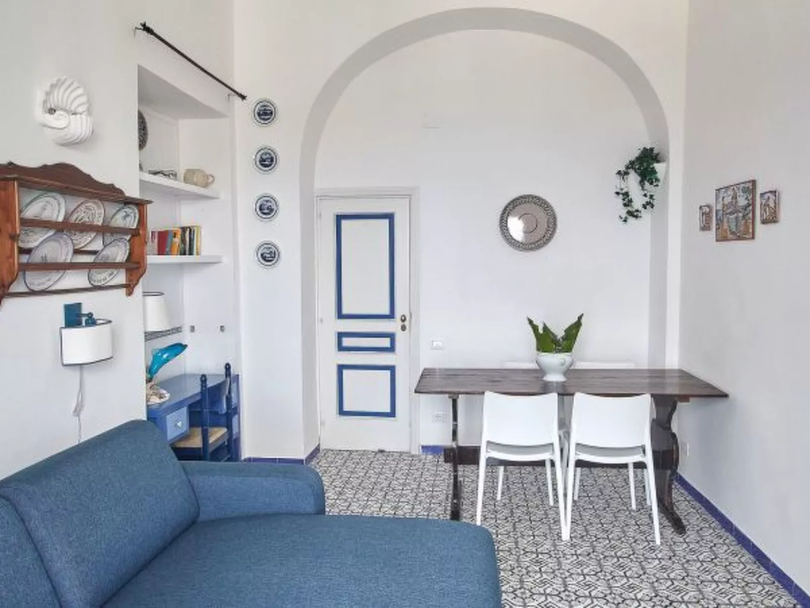 L'affresco caprese a 10 minuti dalla piazzetta - Binnen