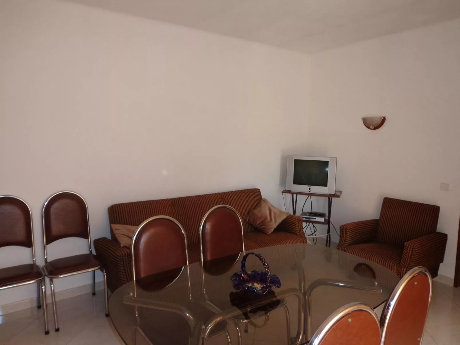 Mit Blick auf das Wasser - Binnen