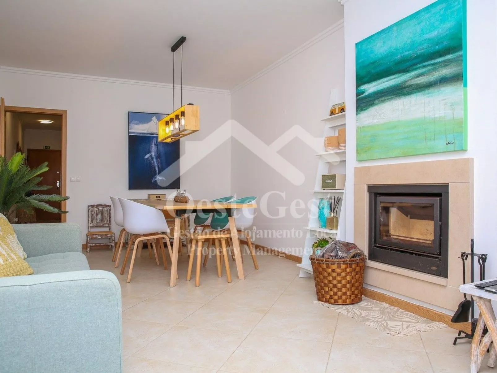 Haus Menezes - Binnen