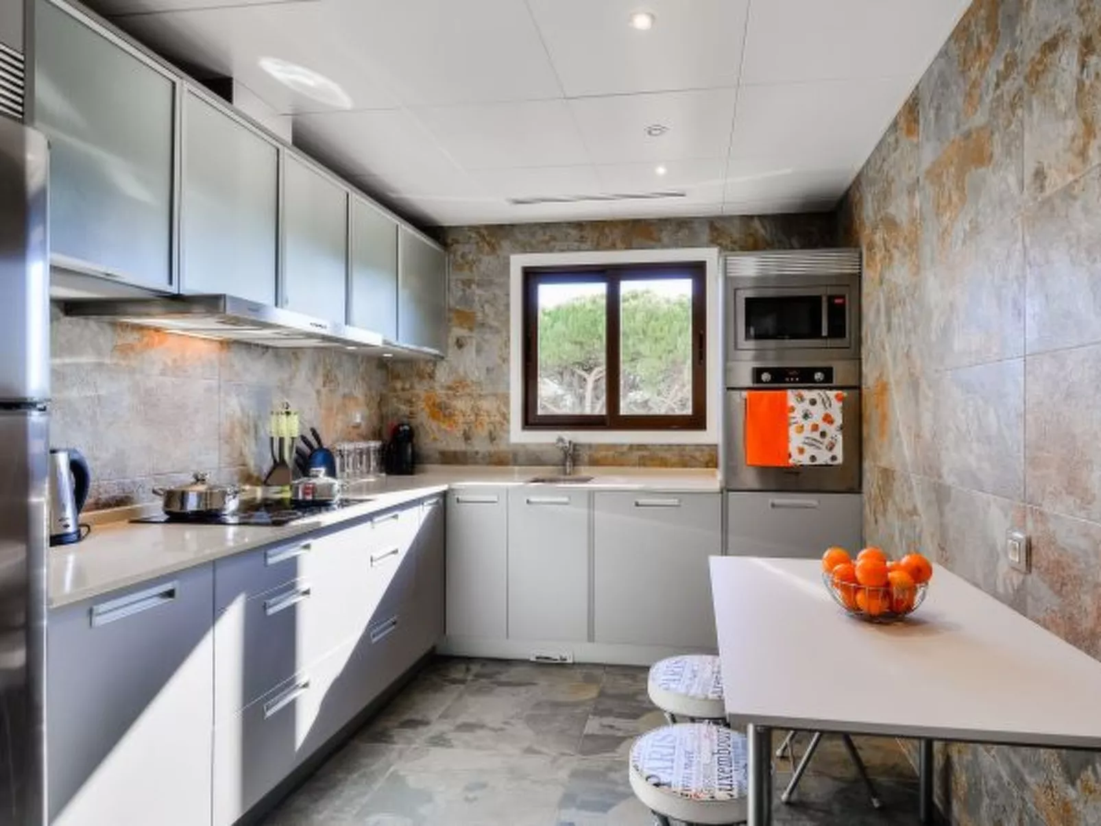 Falesia Beach A - Binnen