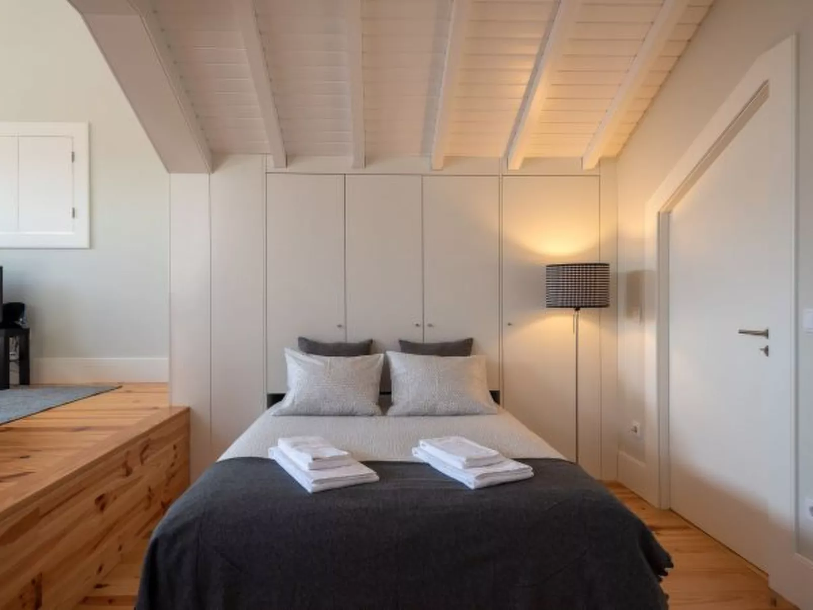 OPORTO ROOFTOP STUDIO by VACATIONY - Binnen