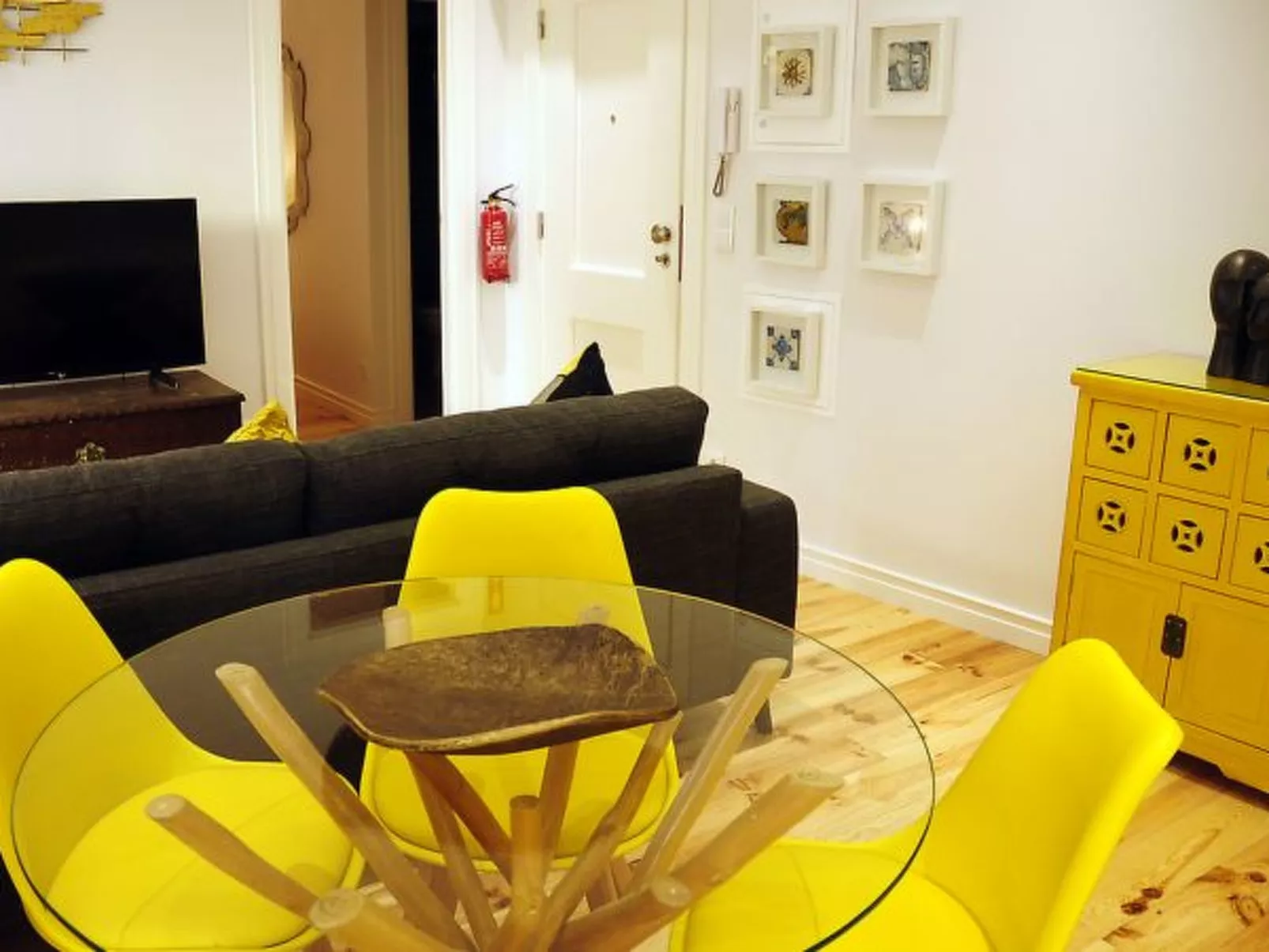 Sado Blue City&River Flats - Gal&aacute-pos - Binnen