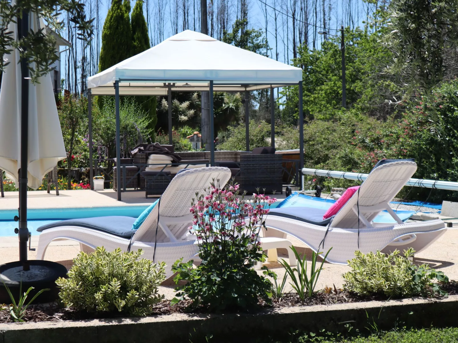 2-Zimmer-Wohnung beheizter Pool - Buiten