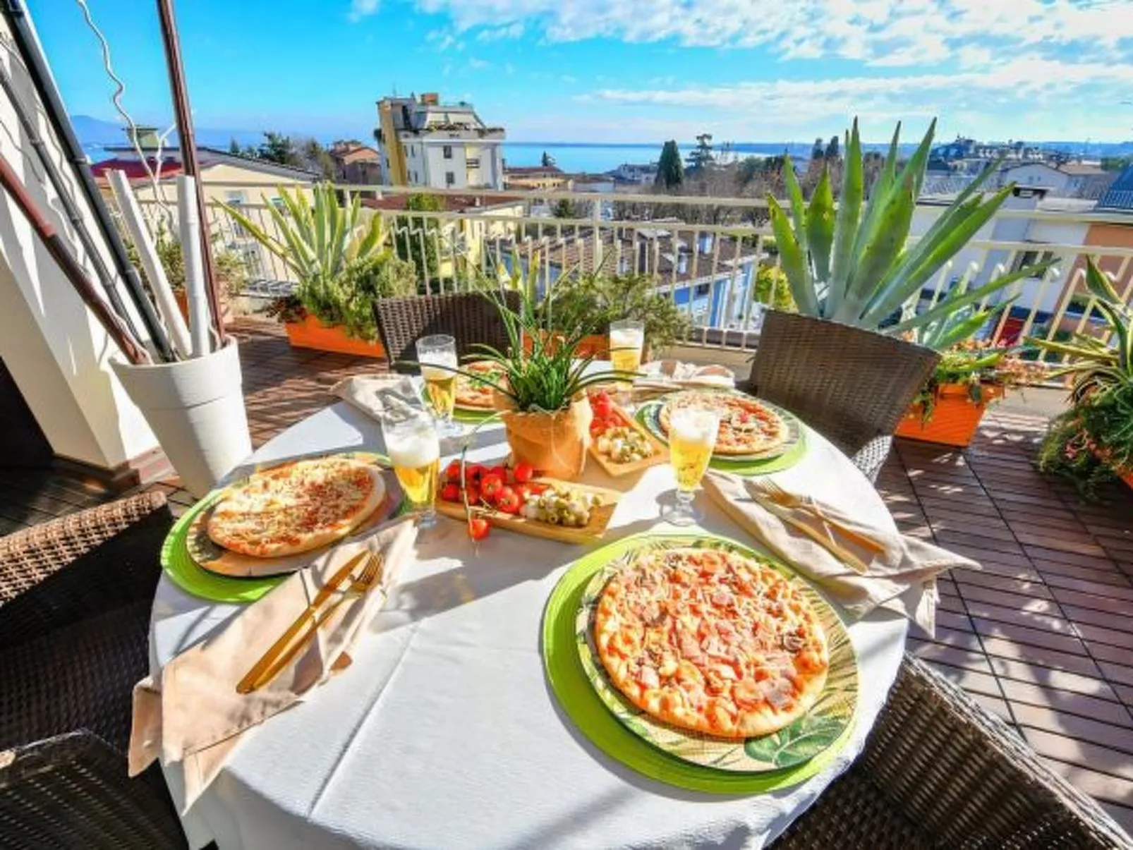 Desenzanoloft Surfing on the Lake - Image-tags.info