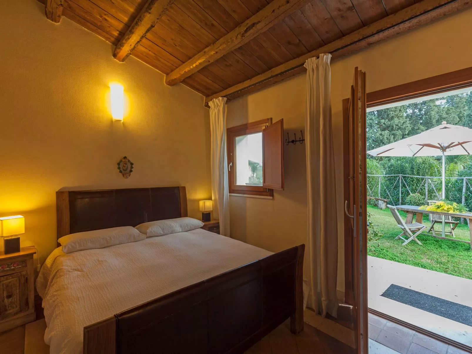 Villa dei Papiri - Exklusives Zimmer mit möbliertem Garten - Image-tags.info