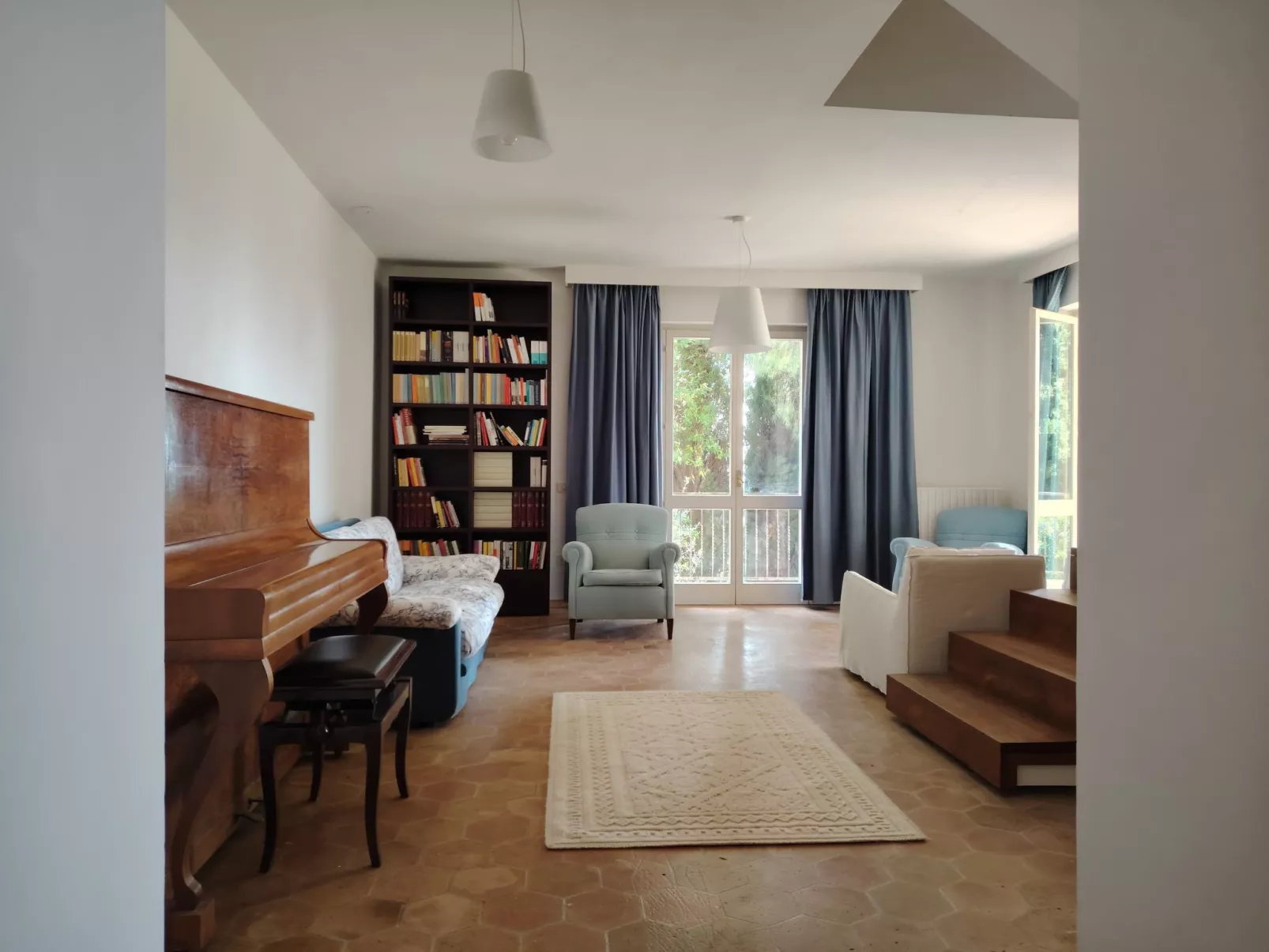 Hypatia-Zimmer - Binnen