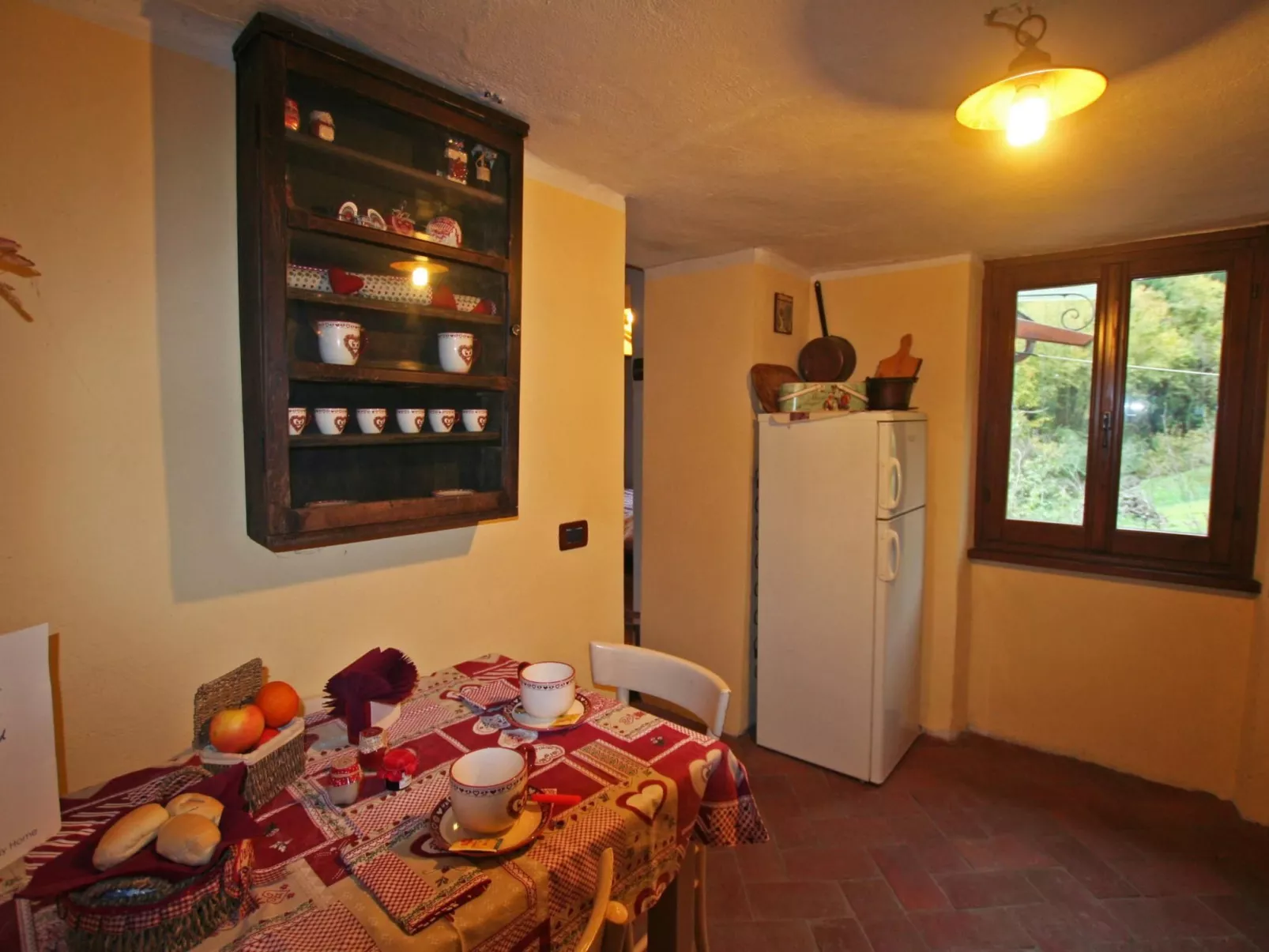 Für 3 Personen ca. 37 m&sup2- in Lumarzo, Norditalien (Ligurien) - Binnen