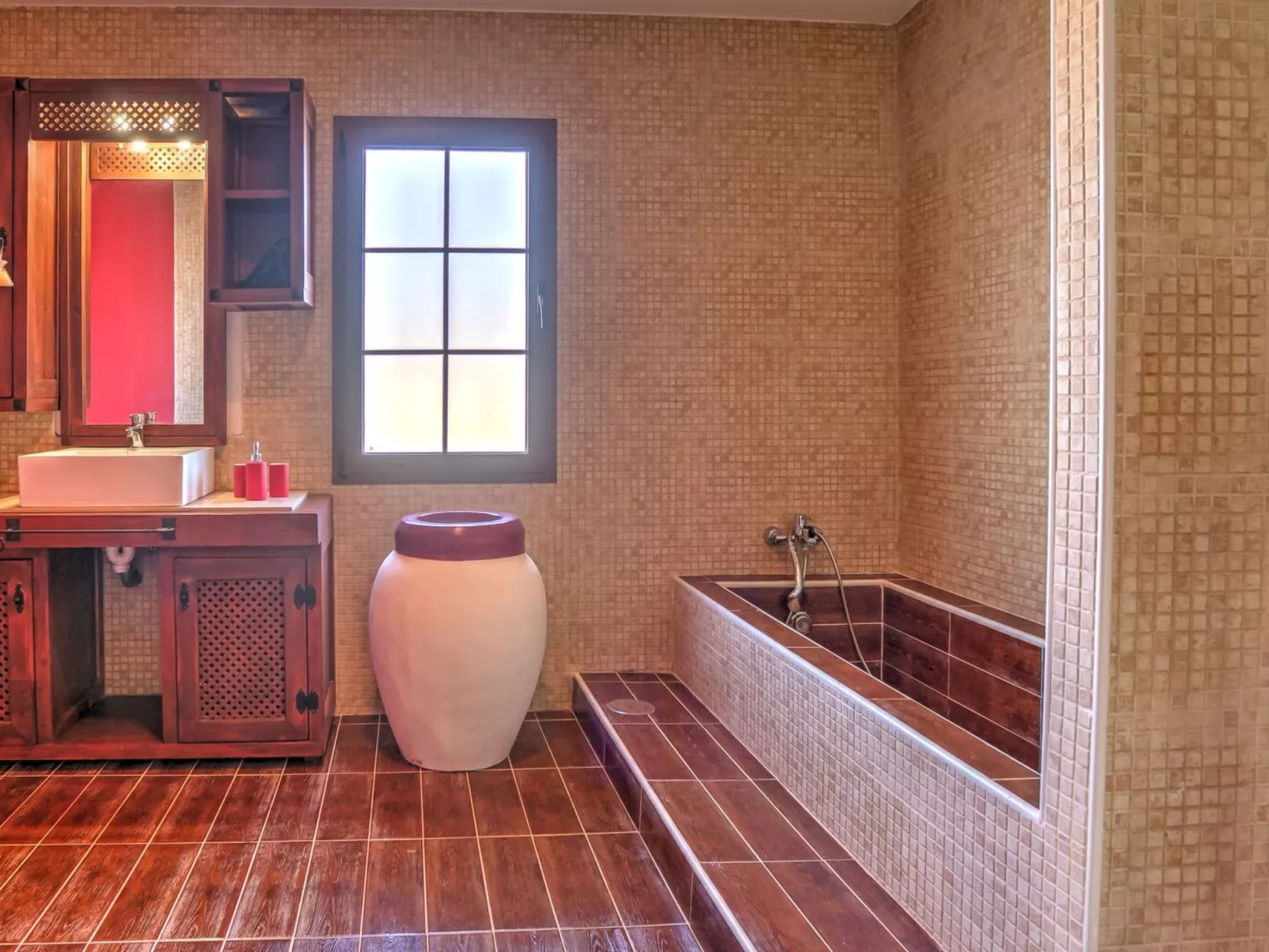 Villa mit privatem Pool - Binnen