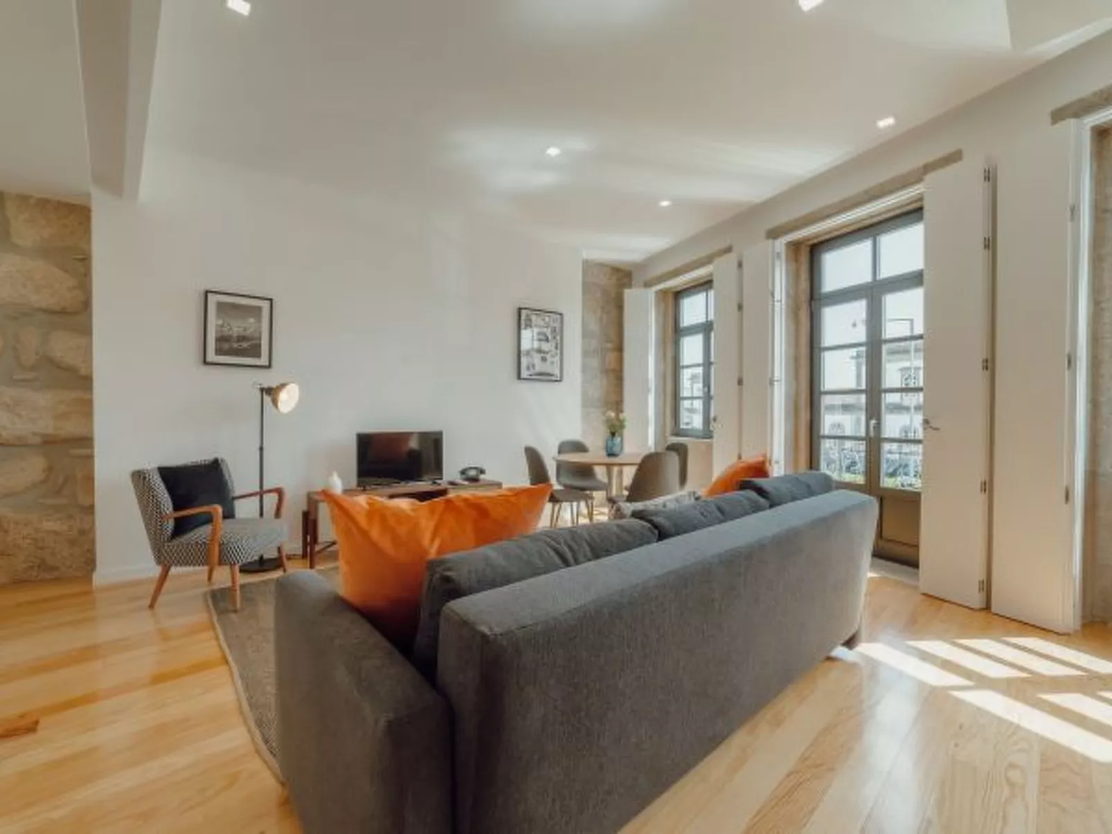 COURTYARD OPORTO DESIGN APARTMENT B - Binnen