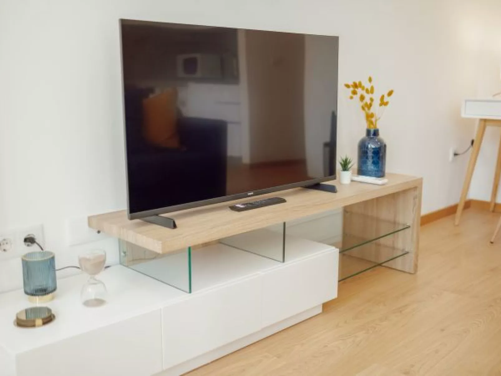 MODERN & STYLISH APARTMENT I by VACATIONY - Binnen