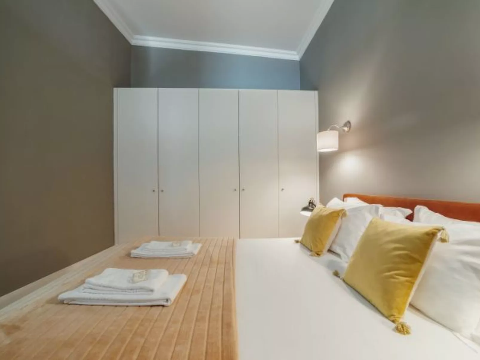 DOWNTOWN EXCELLENCE APARTMENT by VACATIONY - Binnen