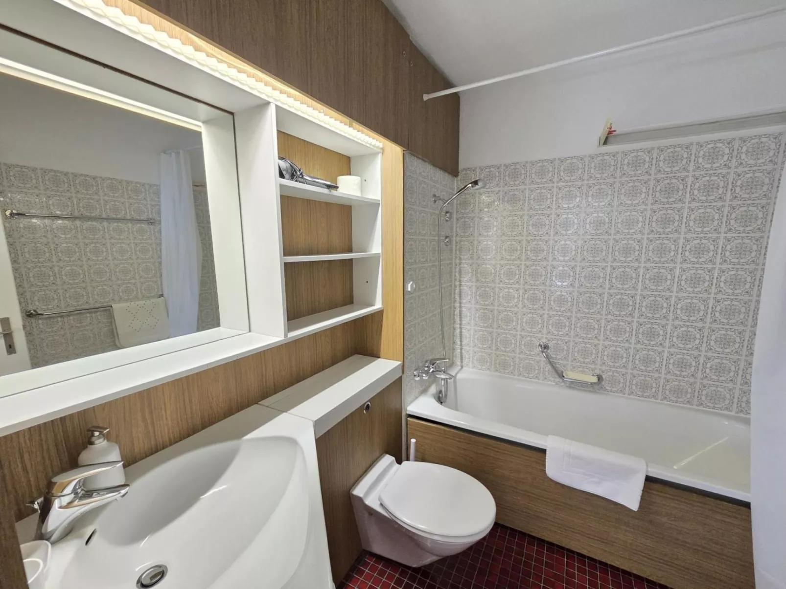 La Riva Mountain Apartment - Binnen