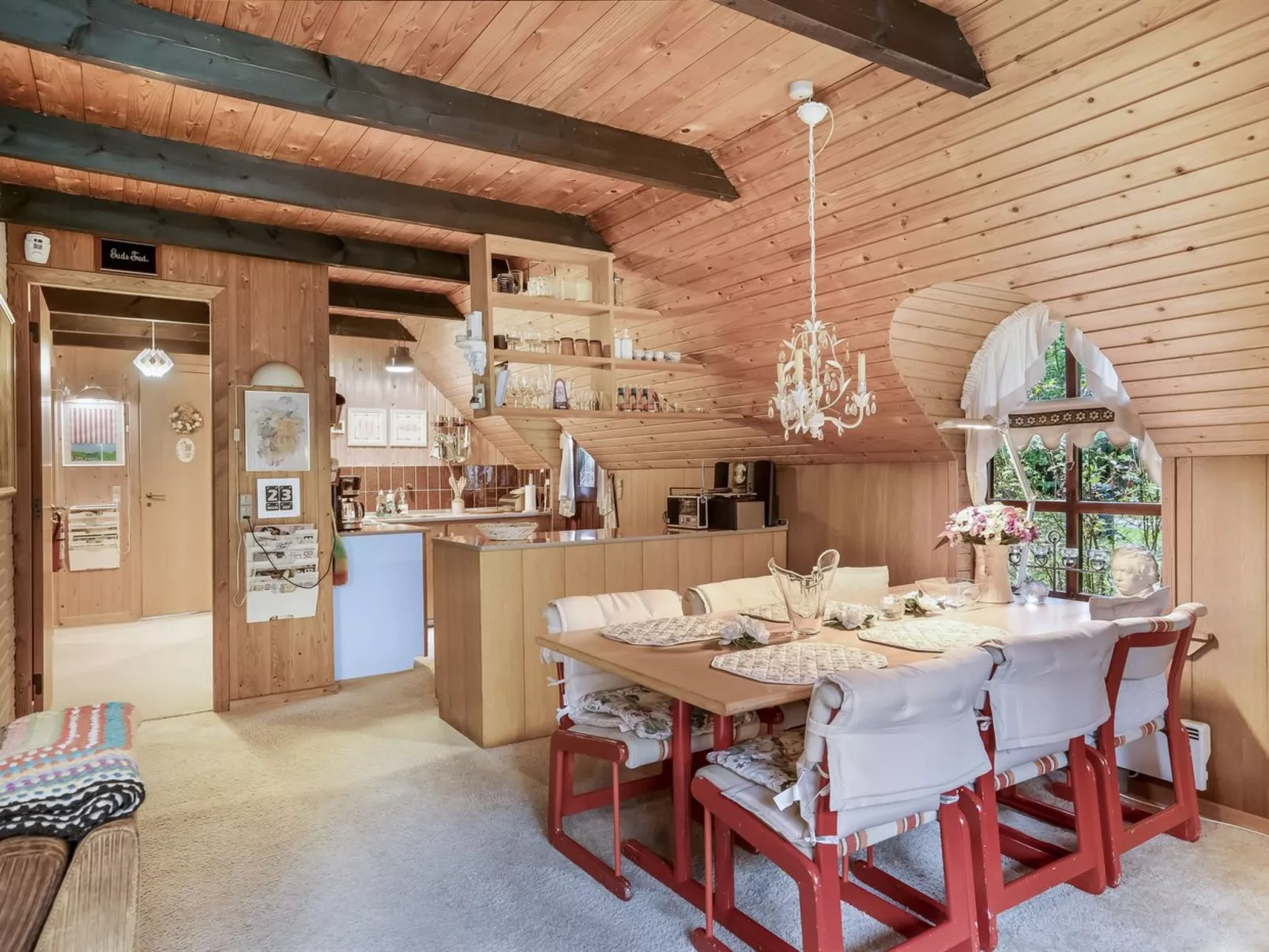 "Adina" -  from the sea - Binnen