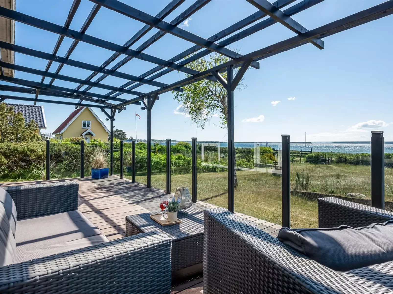 "Soini" - 50m from the sea - Buiten