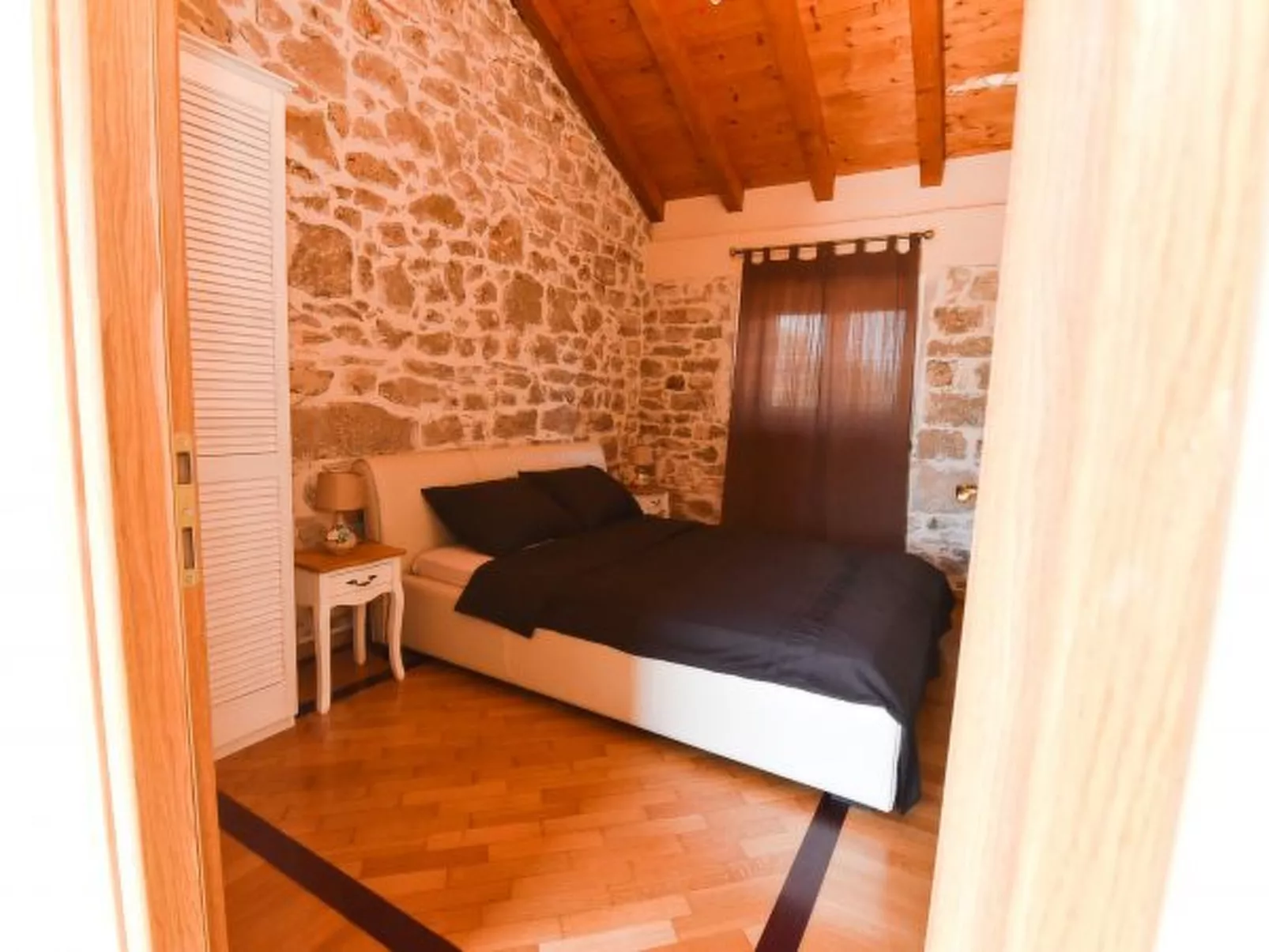 Stone villa Anita with pool - Image-tags.info