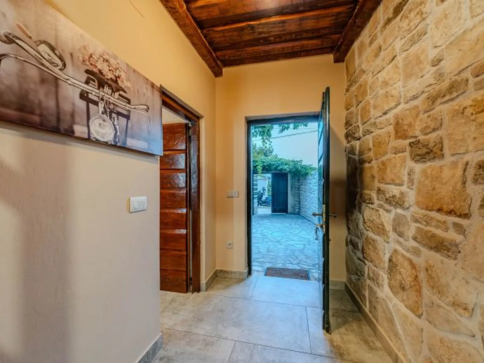 Stone Holiday house Zara with jacuzzi - Image-tags.info