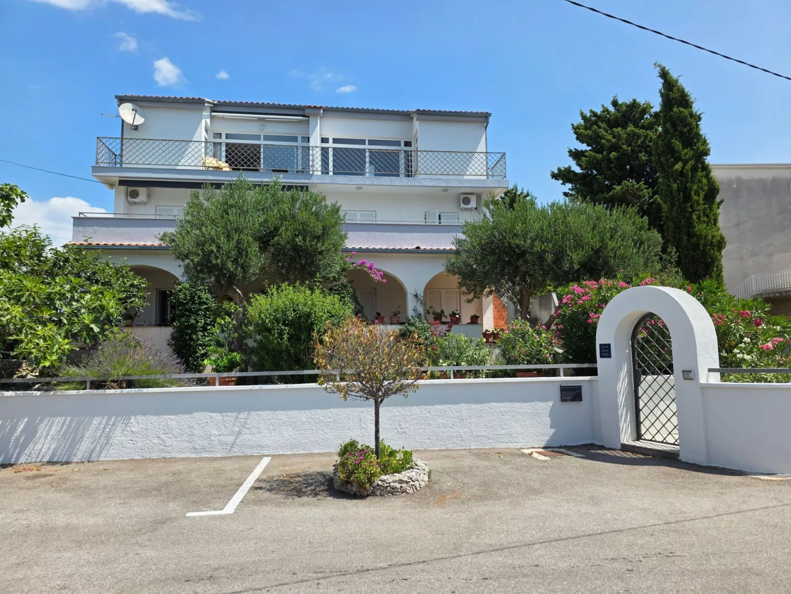 Zimmer für 2, mit Terrasse und Meerblick, ohne Küche - Buiten