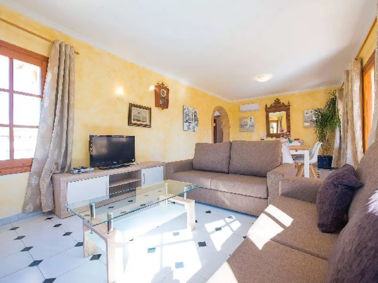 Villa Devis - PlusHolidays - Image-tags.info