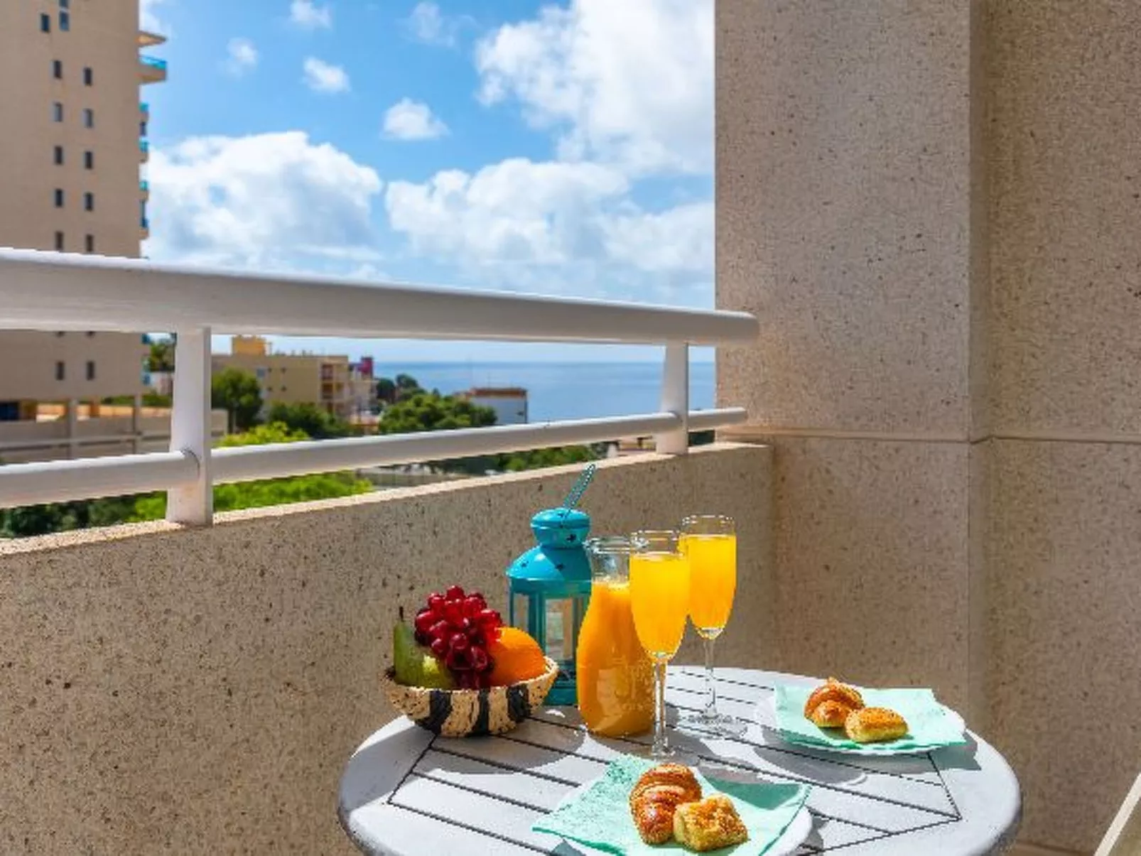 Apartment Happy -  PlusHolidays - Image-tags.info