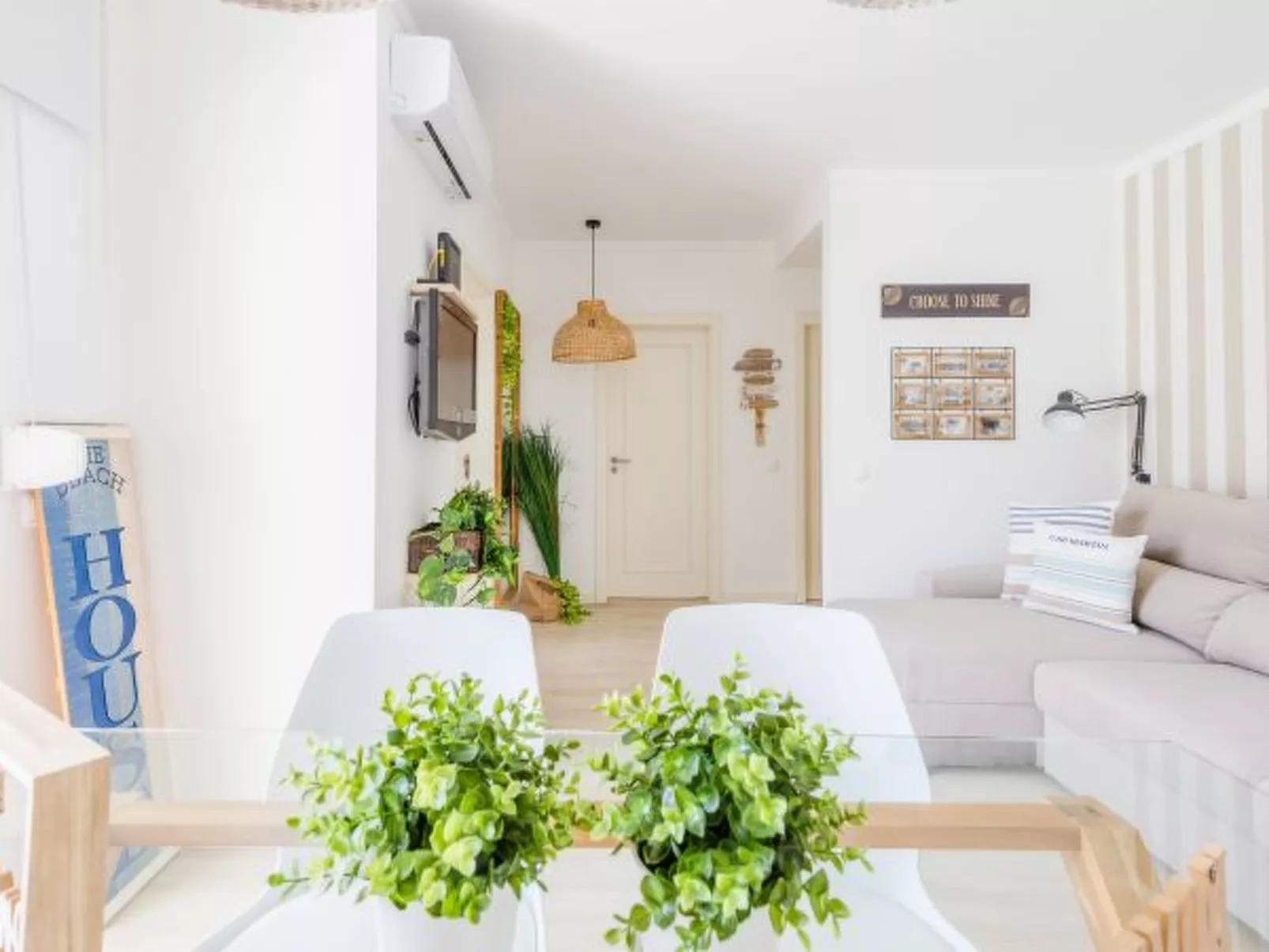 Alfamar Apartment at Praia da Falesia - Binnen